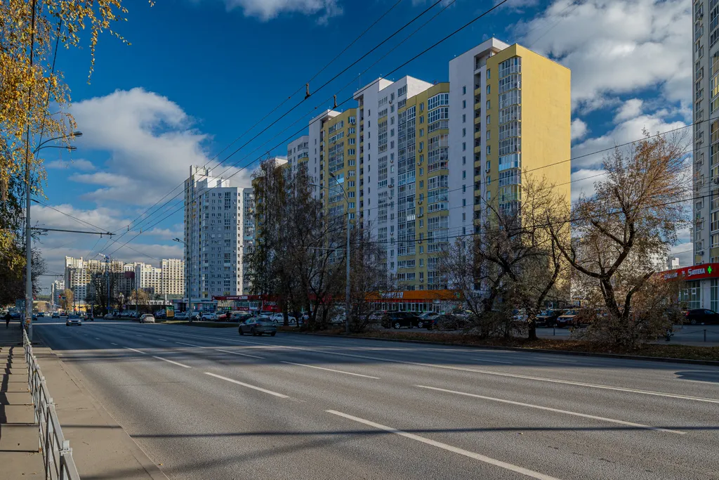Квартира Комфортная квартира рядом с Южным автовокзалом с отличным видом — Екатеринбург