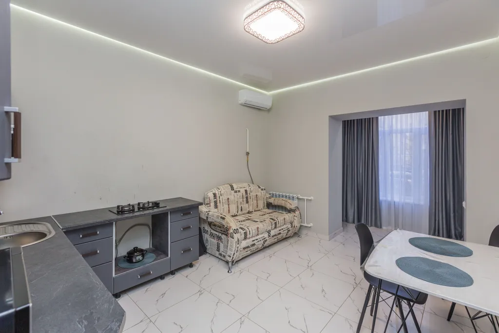 Современная красивая однушка в центре города