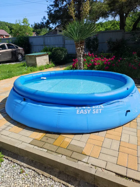 Первый этаж  дома с видом на горы и лес