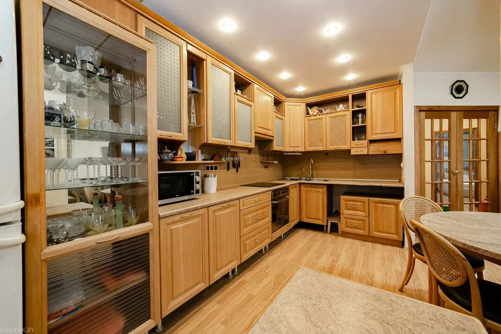 Квартира Пятикомнатные апартаменты Ladgorna в тихом центре — аренда посуточно в Минск