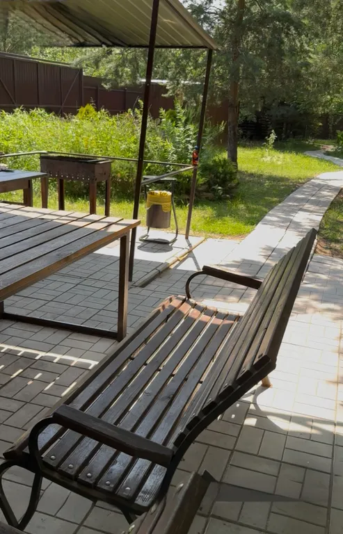 Гостевой дом солнечный день