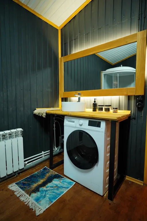 Дом с баней-юртой и караоке