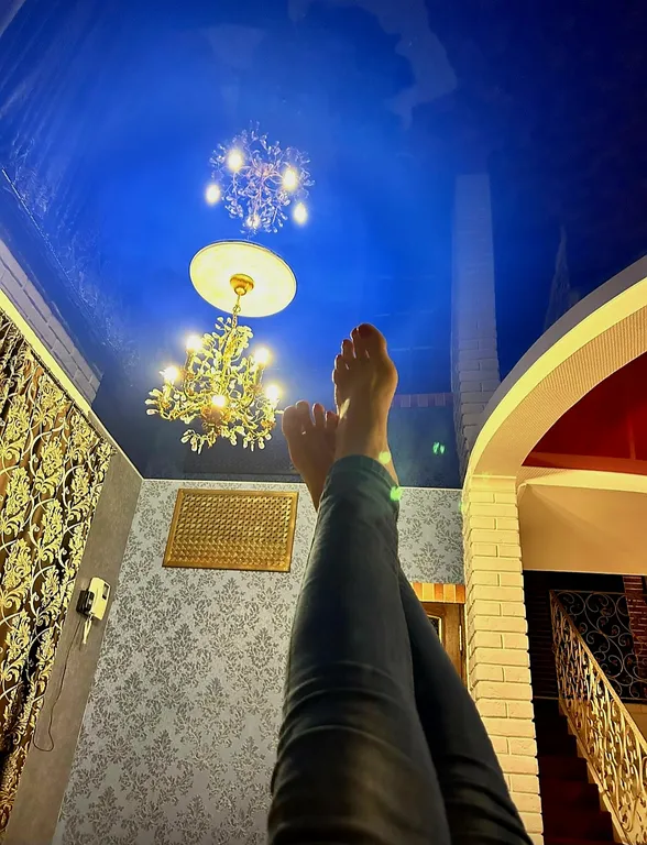 Просторный комфортабельный коттедж в центре города с банным чаном