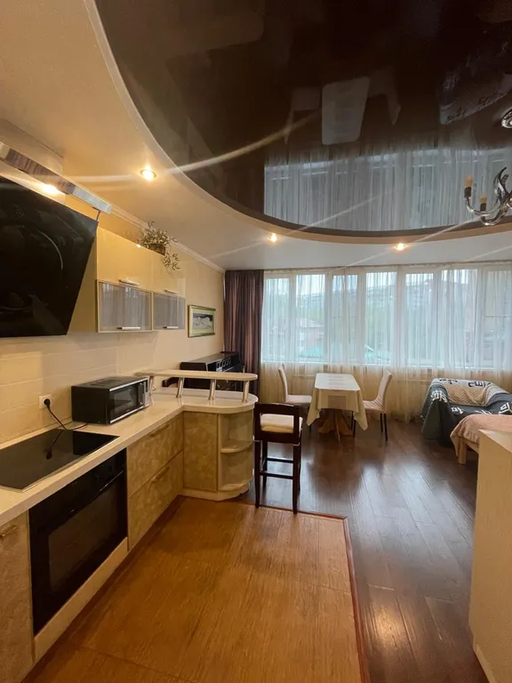 Солнечная, уютная квартира-студия в центре города