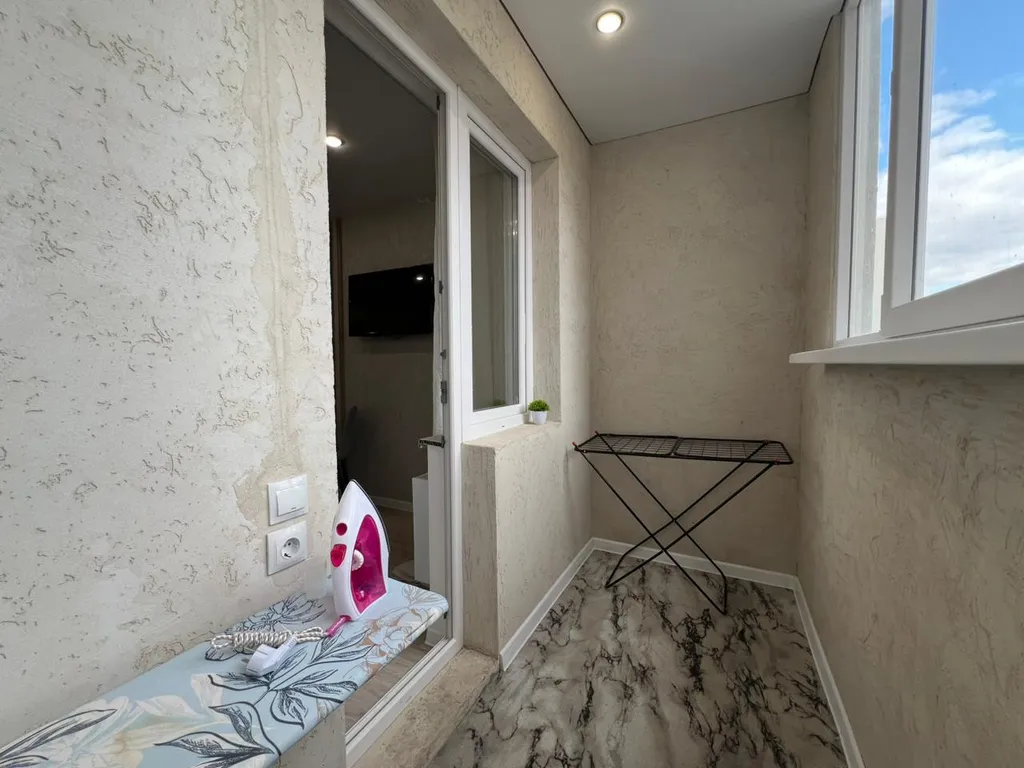 Апартаменты студия ЛайкХоум на Автомобилистов 13 у Города Еды