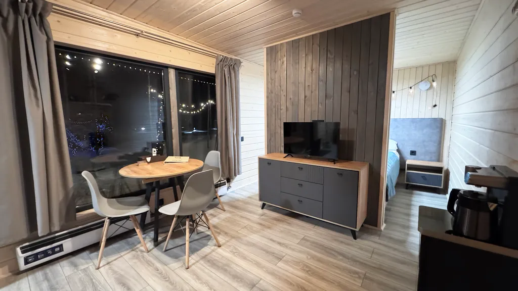 Коттедж Дом студия на берегу реки Свирь — Лодейное Поле