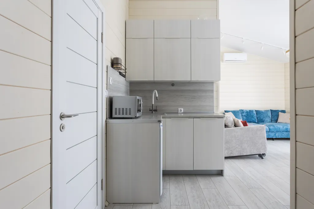 Великолепный дом с террасой и панорамным видом на водохранилище