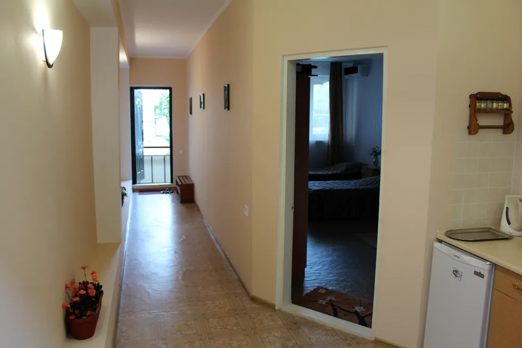 Коттедж Уютный коттедж с мангальной зоной — Судак