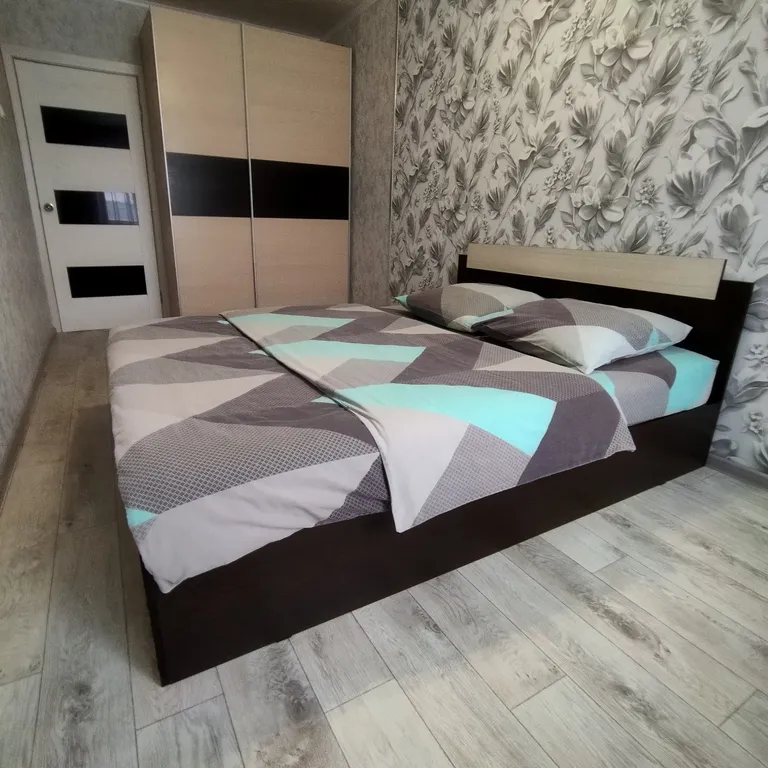 Квартира рядом с трассой. Тихий двор, Чистота, Уют, Комфорт!