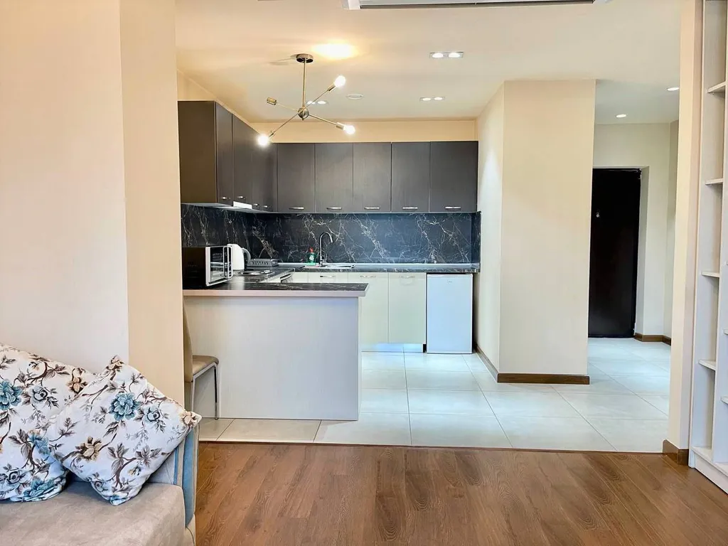 Prime apartment with beautiful terrace