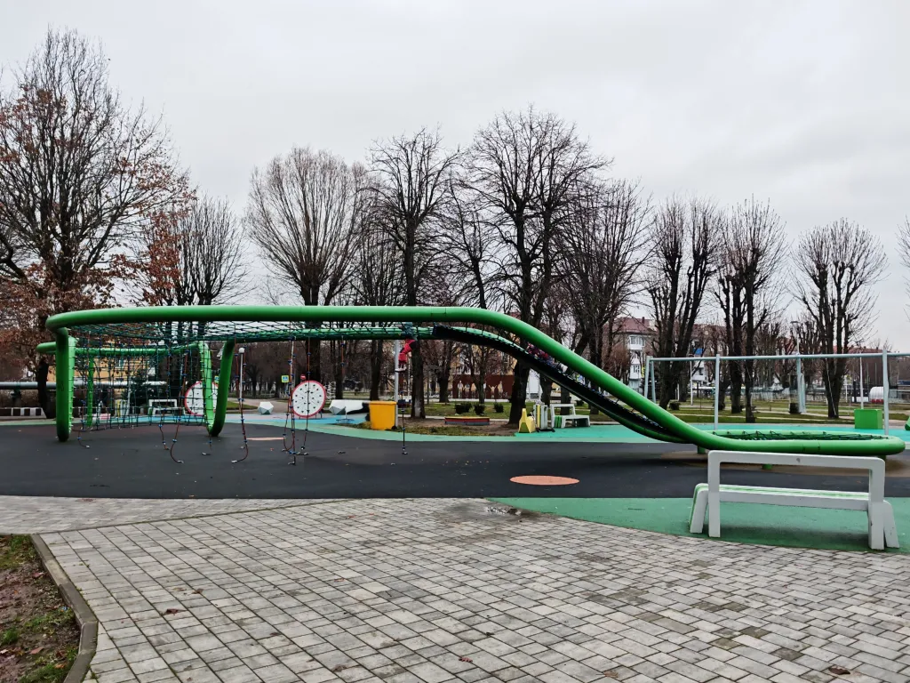 Квартира Уютная квартира у набережной — Светлый