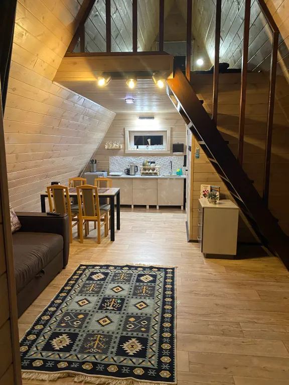 Стильный новый a-frame домик