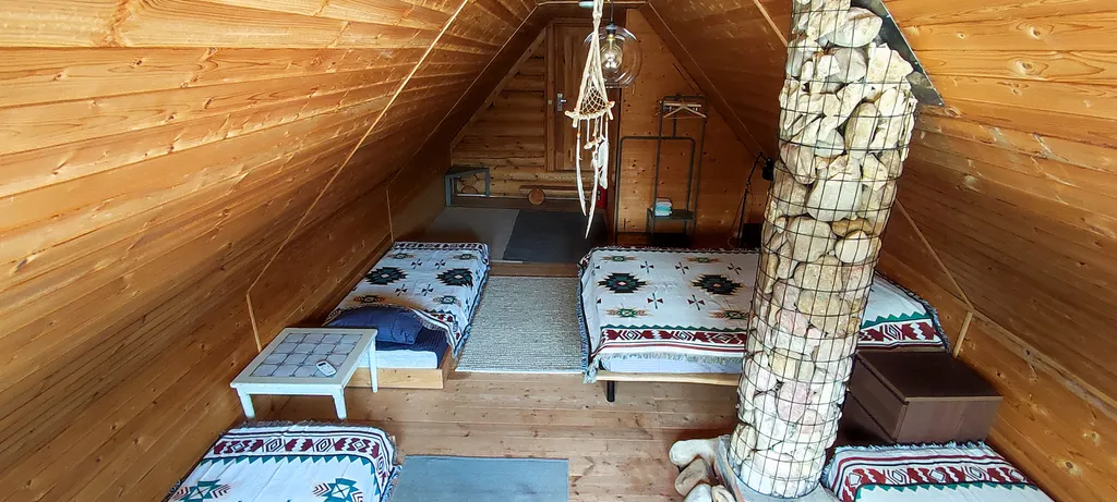 Коттедж Коттедж Просторный сруб с гамаком, камином и баней — Мезмай