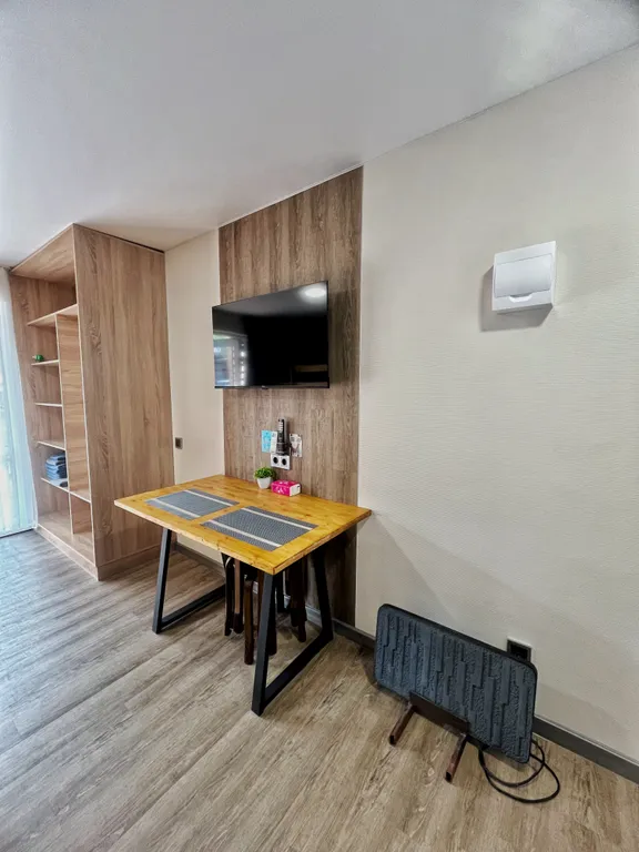 Четырёхместный номер с террасой, первая линия от моря, номер семейный