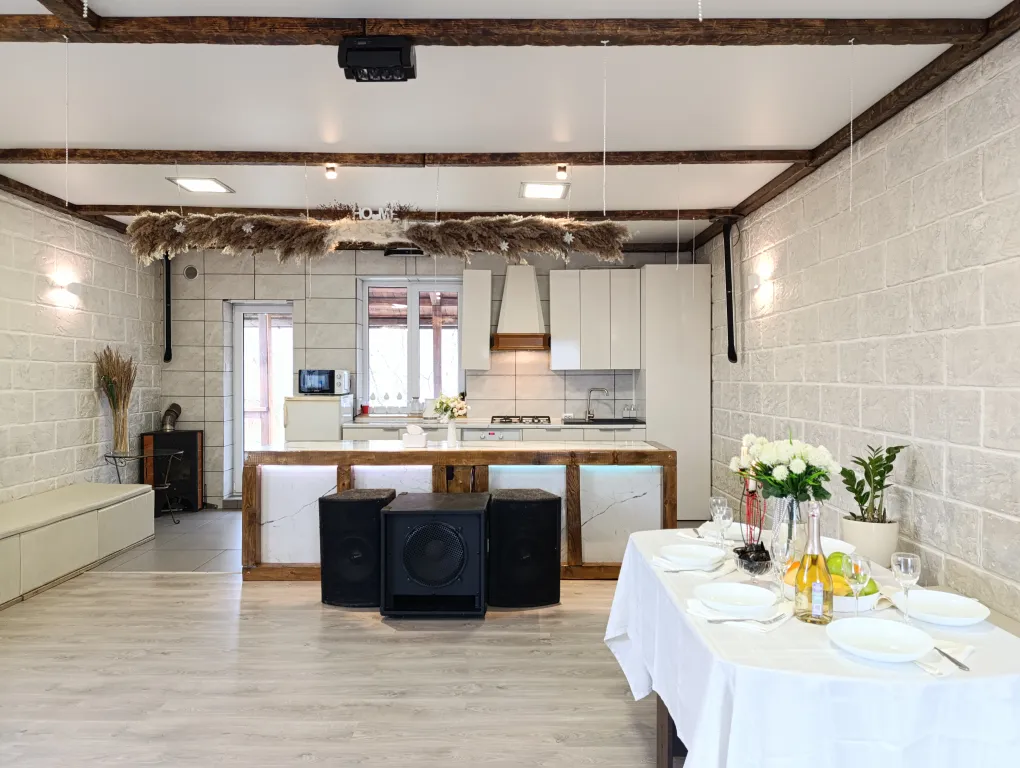 Уютный дом с баней рядом с заливом, карьером, голубыми озерами и сосновым лесом