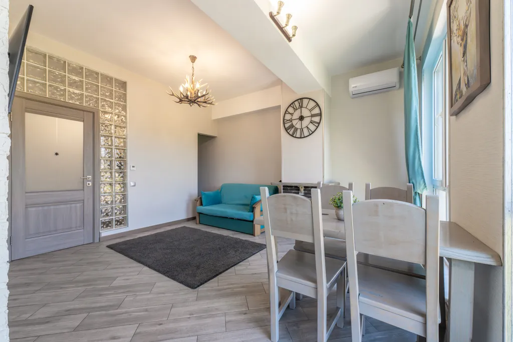 Апартаменты золотые лучи гор