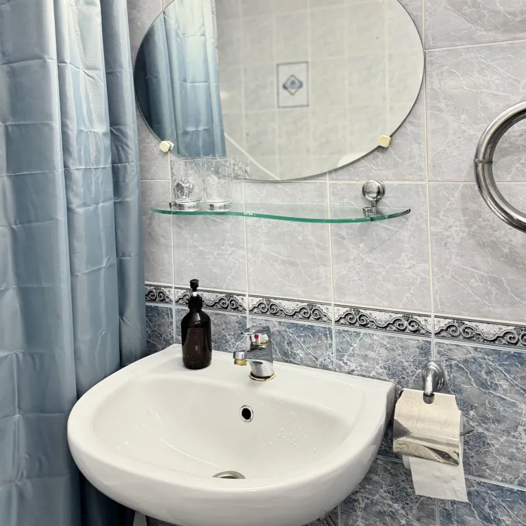 Уютная двухкомнатная квартира напротив ЖД вокзала