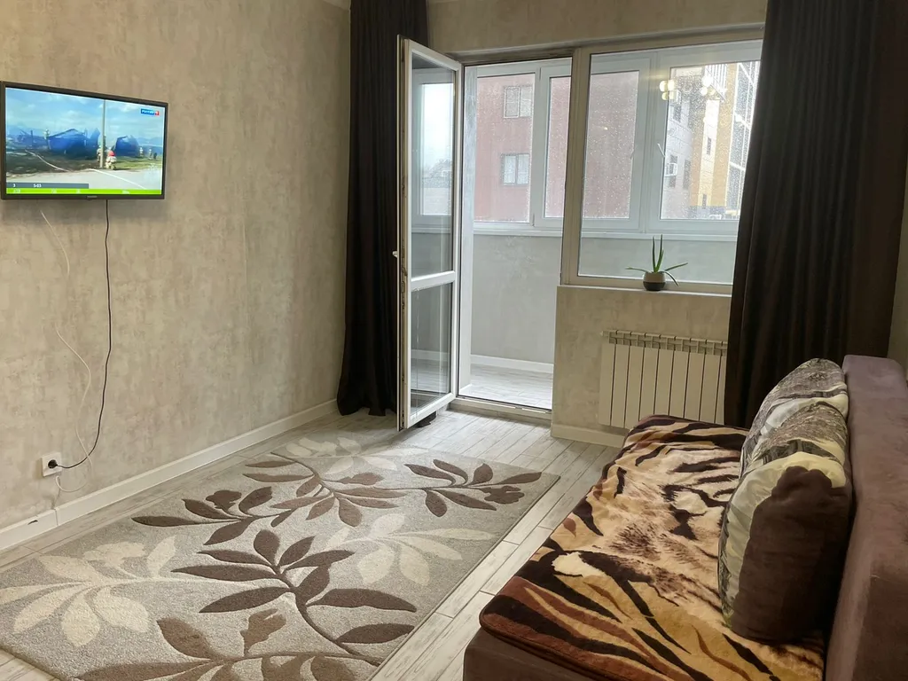 Хорошая квартира в новом доме близко к центру