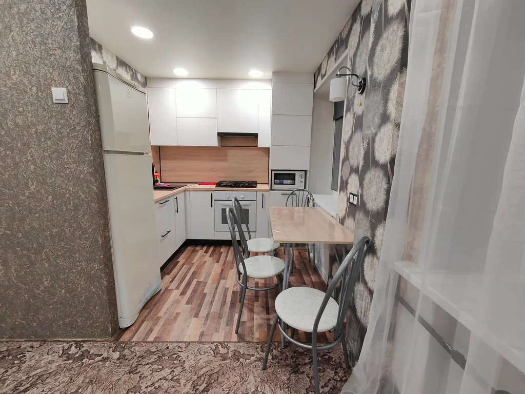 Уютная двухкомнатная квартира в спальном районе