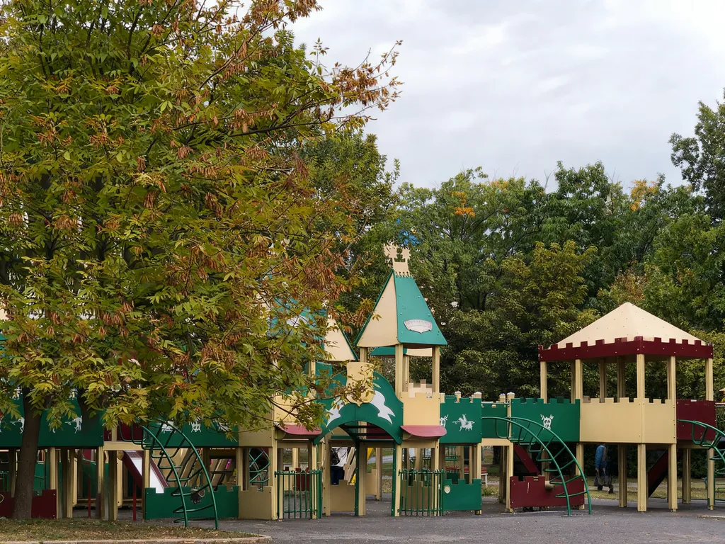 Стильная светлая квартира у Комаровского рынка