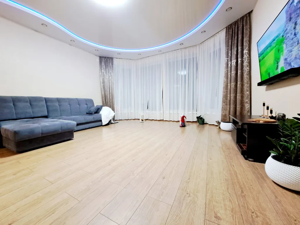 Уютный современный дом с сауной в тихом месте в окружении леса