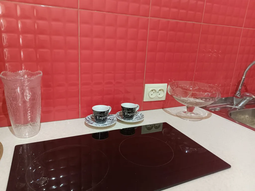 Уютный домик, рынок озеро комсомольский парк