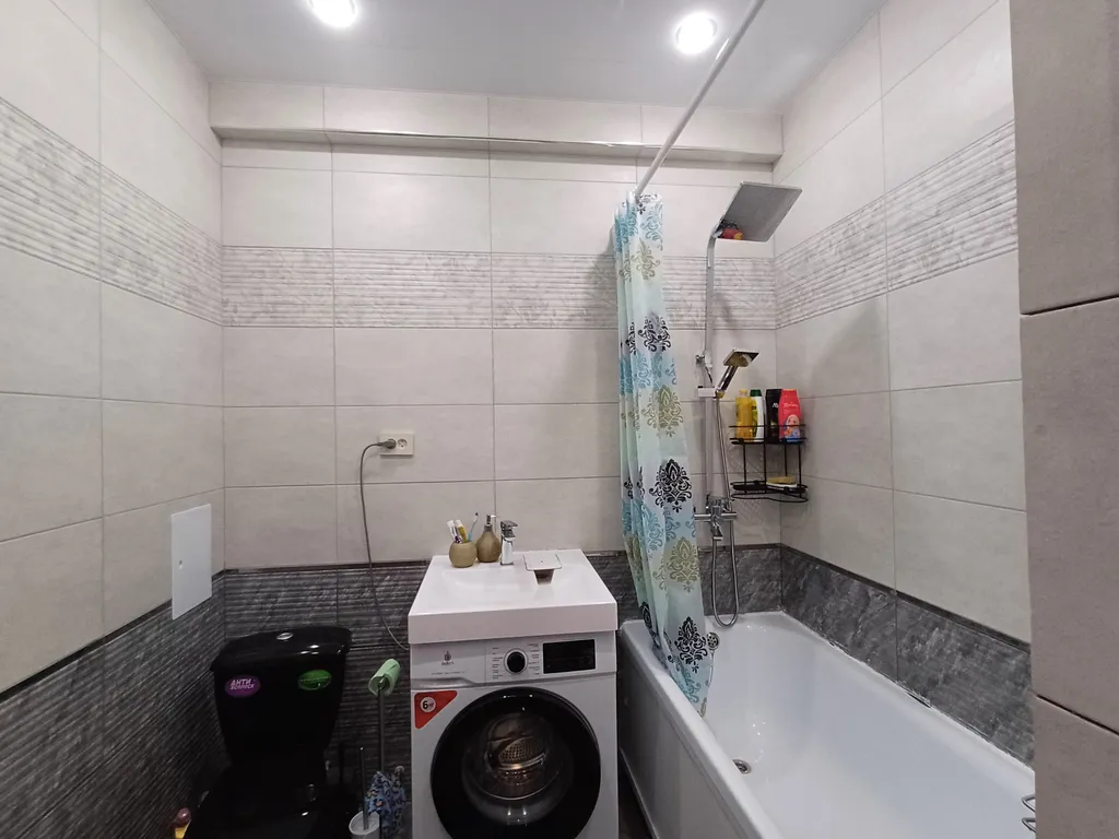 Уютная квартира в спальном районе недалеко от моря