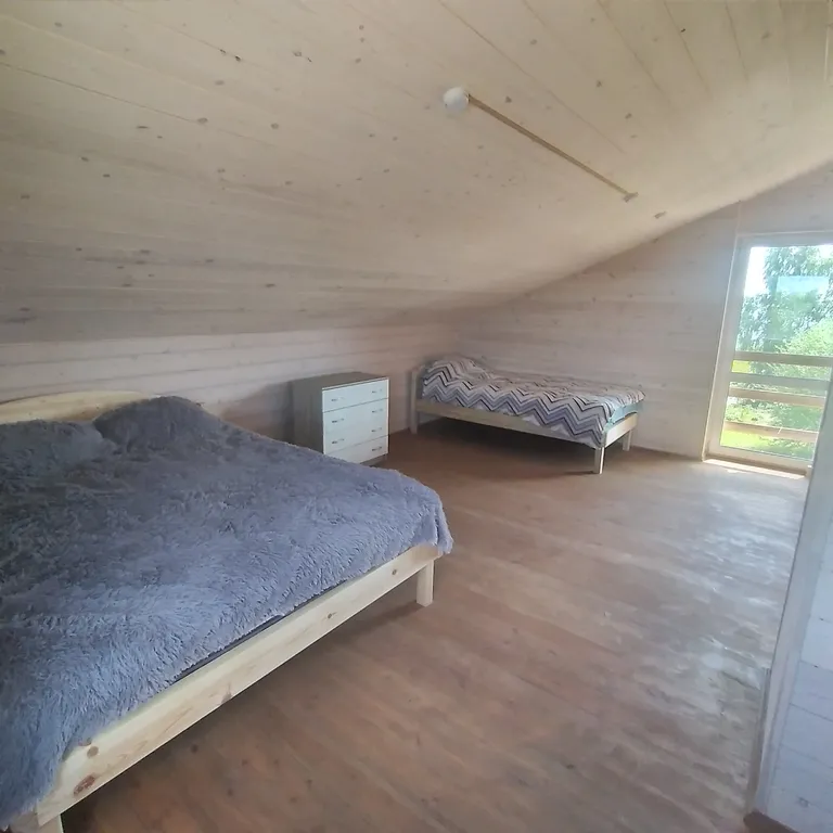 Дом с красивым видом на озеро Дривяты