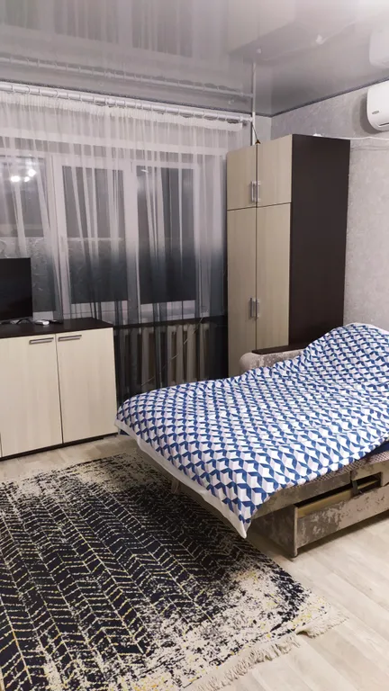 Квартира на площади