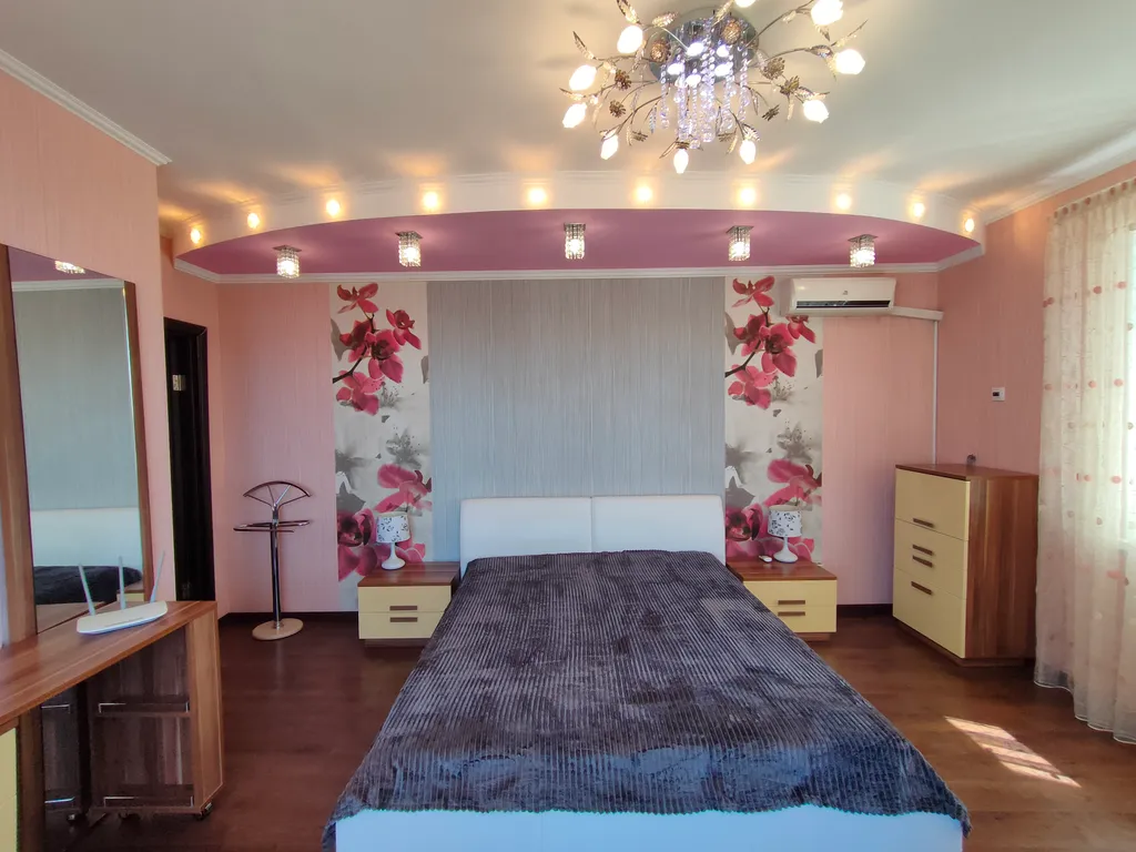 Гигант в сердце города м.Московская