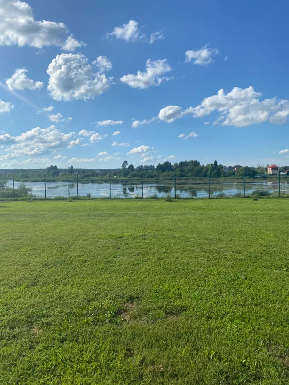 Дом с баней на берегу озера