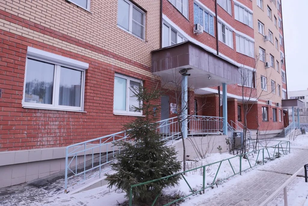 Квартира с необычной планировкой, камином и кондиционером