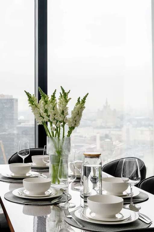 Просторные трёхкомнатные апартаменты в центре города в Capital Towers