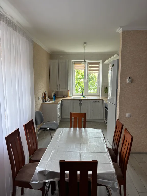 Уютный дом в лесном массиве возле красивых озер