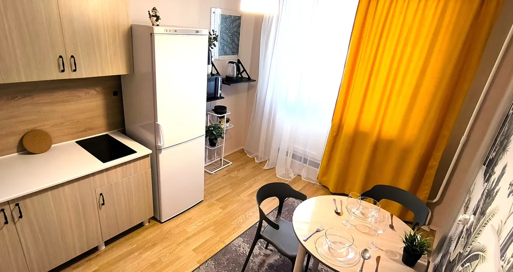 Чистая двухкомнатная квартира в микрорайоне Кузнечики