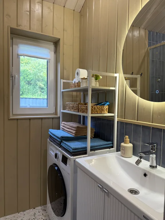 Дом Никольский с видом на главную достопримечательность