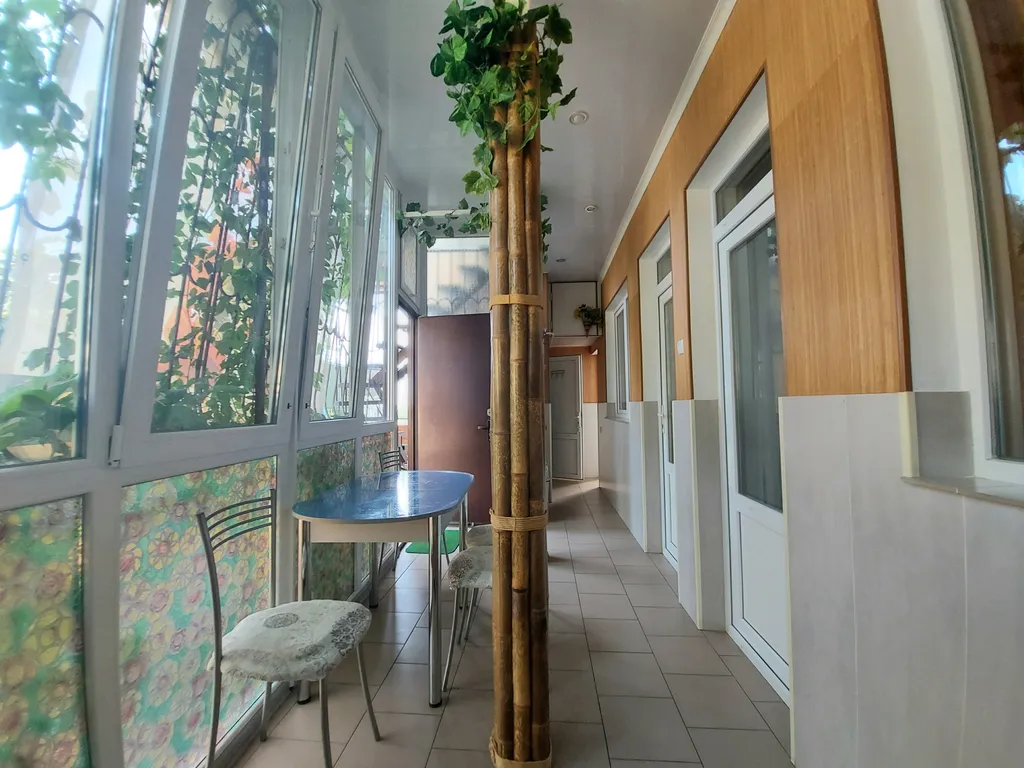 Двухкомнатная квартира со всеми удобствами в 5 минутах от моря — аренда посуточно в Ялта