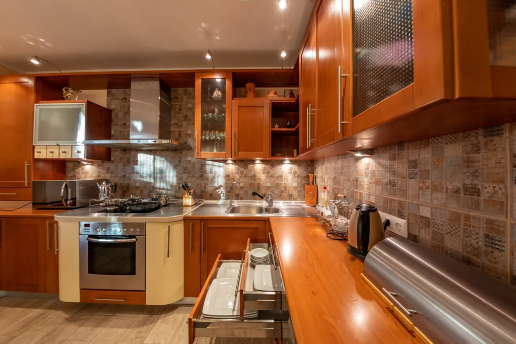 Вилла дзен с ванной спа и террасой с видом на сад