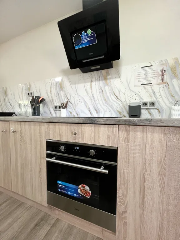 Четырёхместный номер с террасой, первая линия от моря, номер семейный