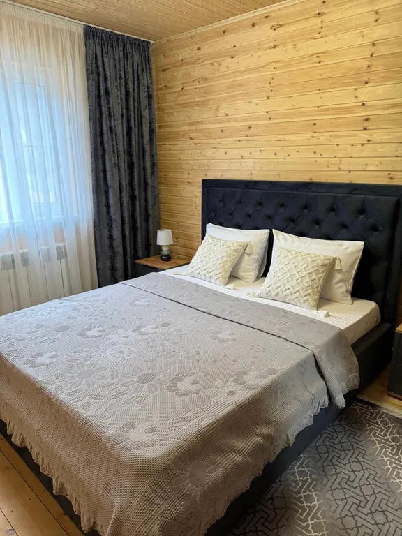 Уютный дом с детской площадкой