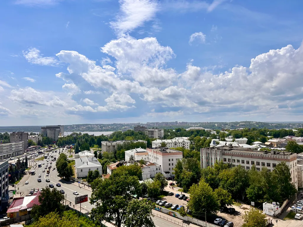 Апартаменты в центре с видом на Волгу
