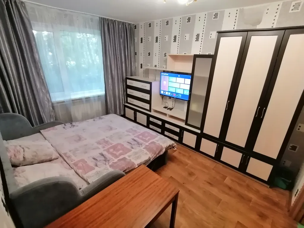 Комната у метро Проспект Просвещения