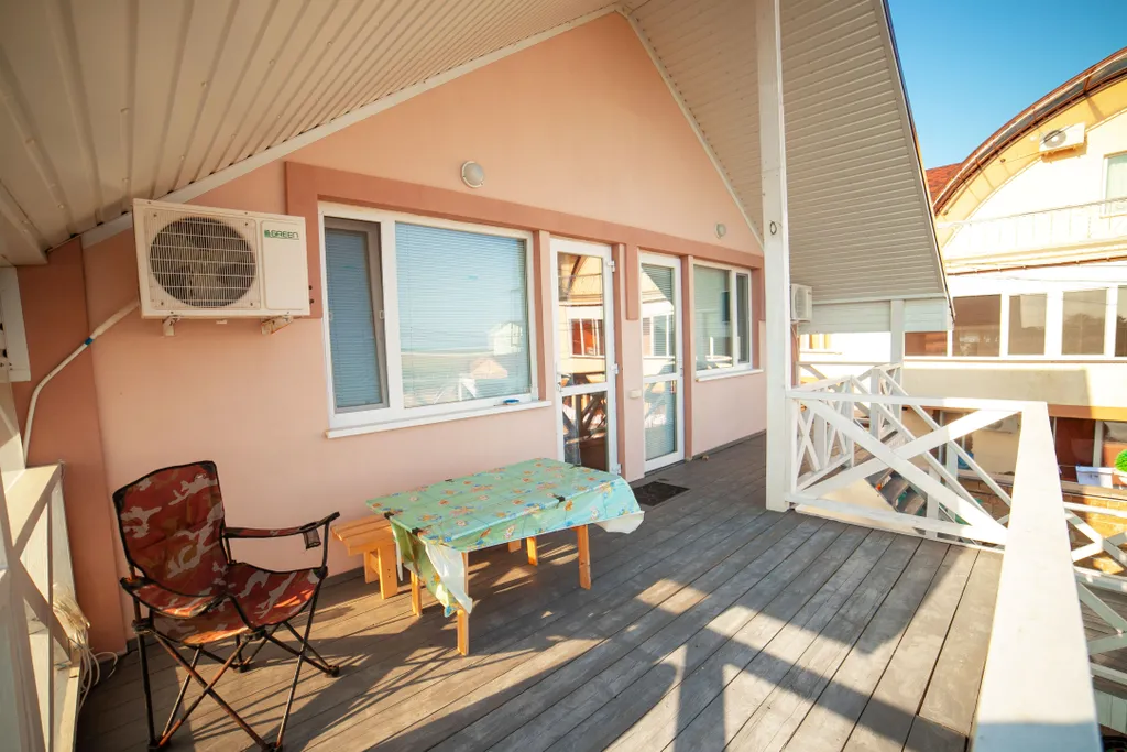 Квартира Квартира Двухкомнатный шестиместный номер на втором этаже с видом на море — Витино