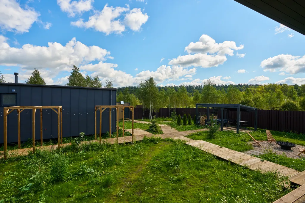 Коттедж Домик у реки в окружении сосен с камином, сауной и чаном — Семеновское