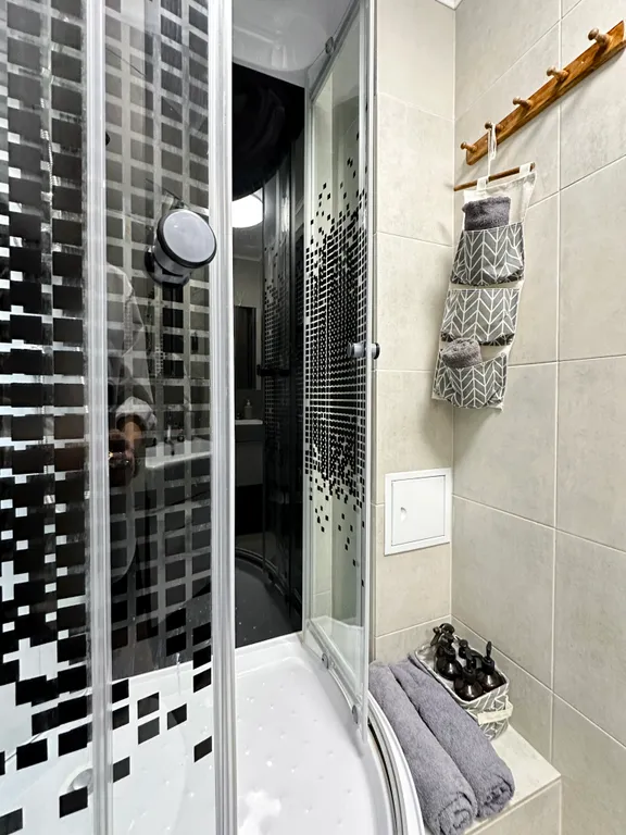 Студия с балконом в центре