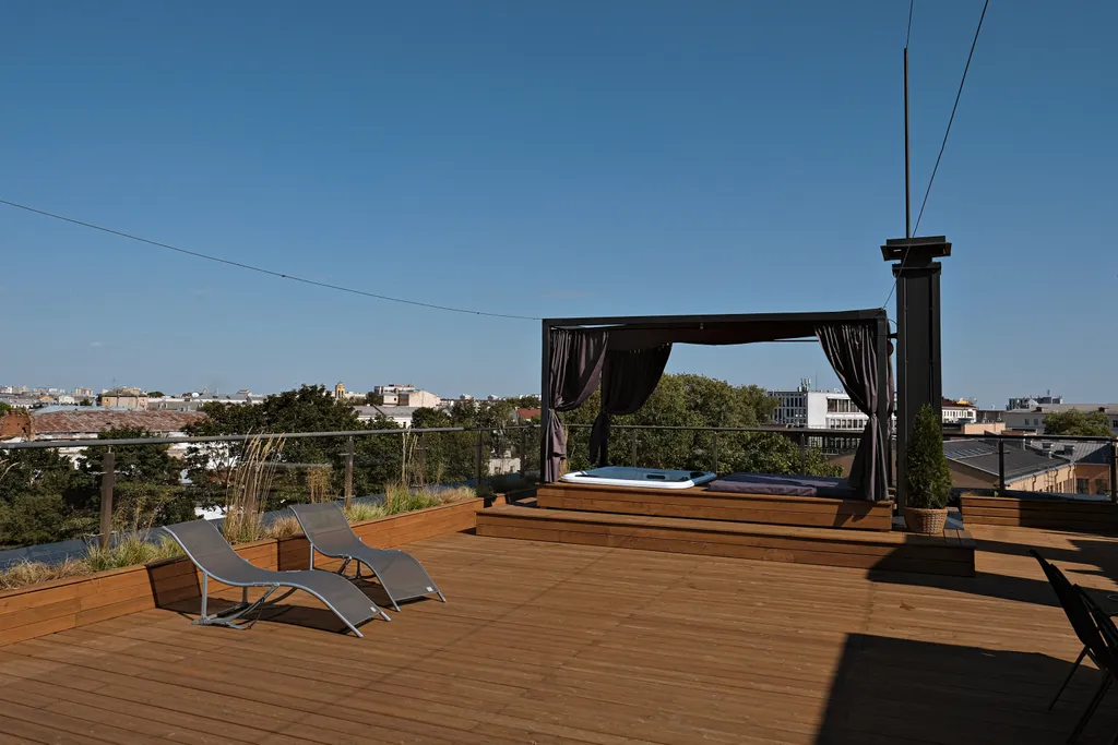 Двухэтажный пентхаус в самом центре