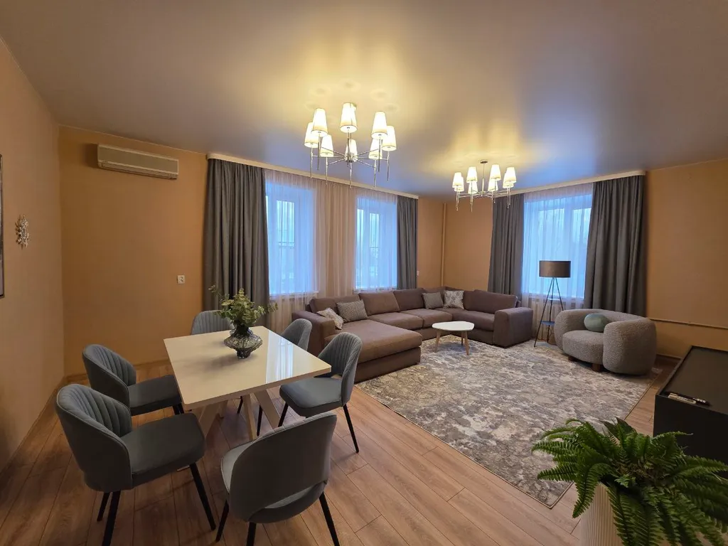 6-комнатный Дом