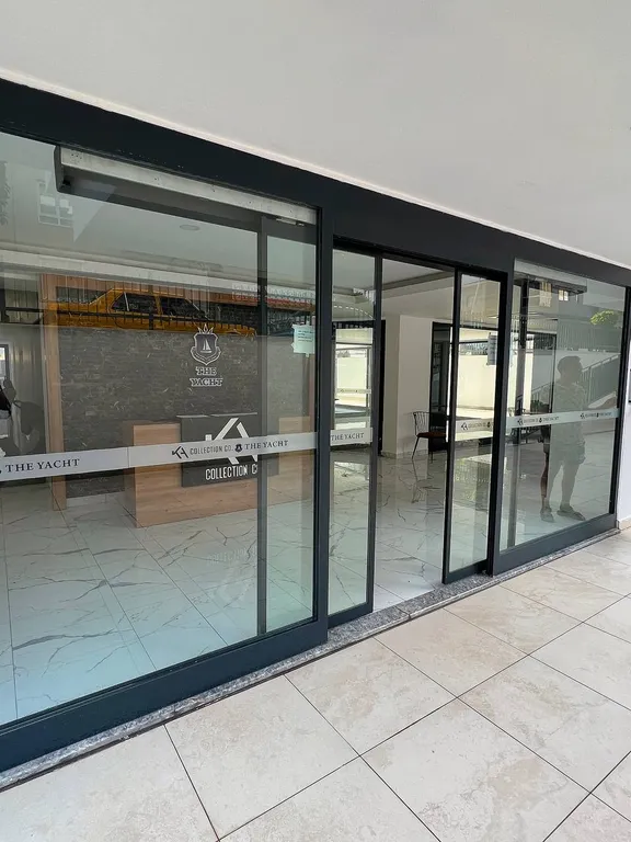 Апартаменты в центре с бассейном