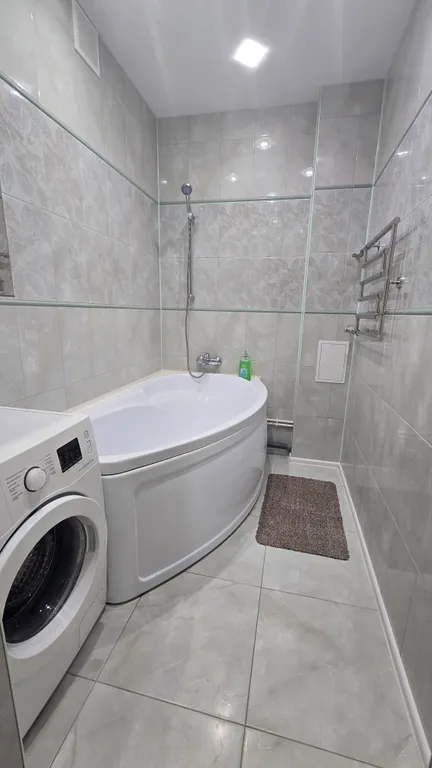 В благоустроенном доме со всеми удобствами