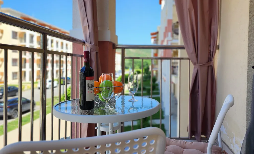 Шикарная двушка с двумя балконами